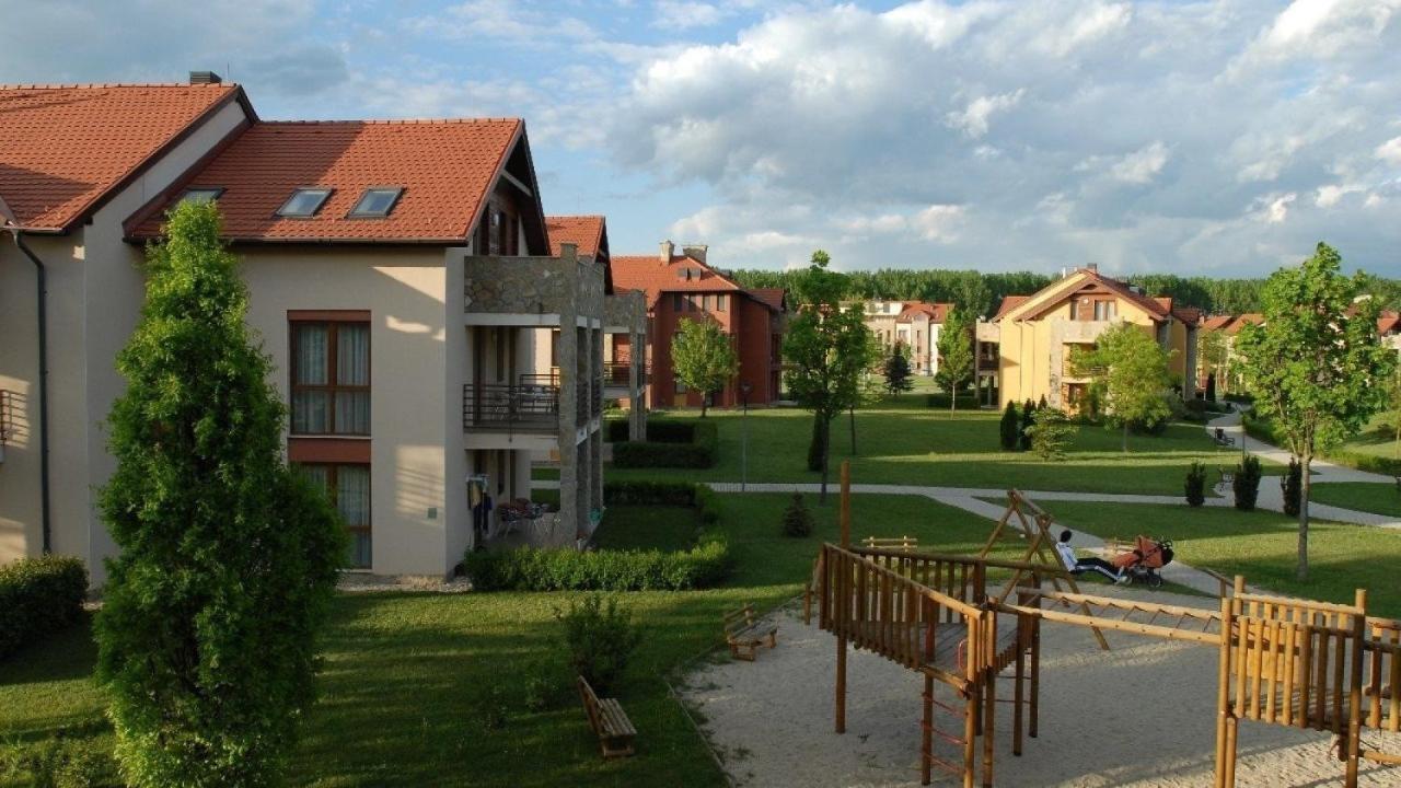 Bük Kamilla Apartman Villapark מראה חיצוני תמונה